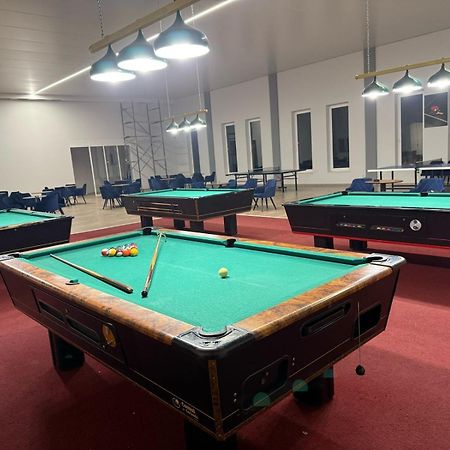 Hotel Demokracia Fushe-Arrez Kültér fotó